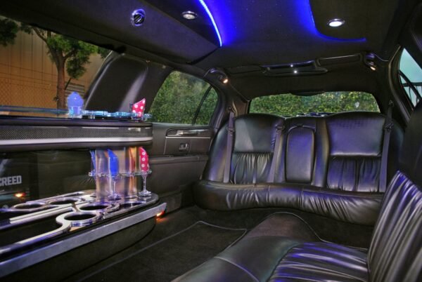 Lincoln Stretch Limo